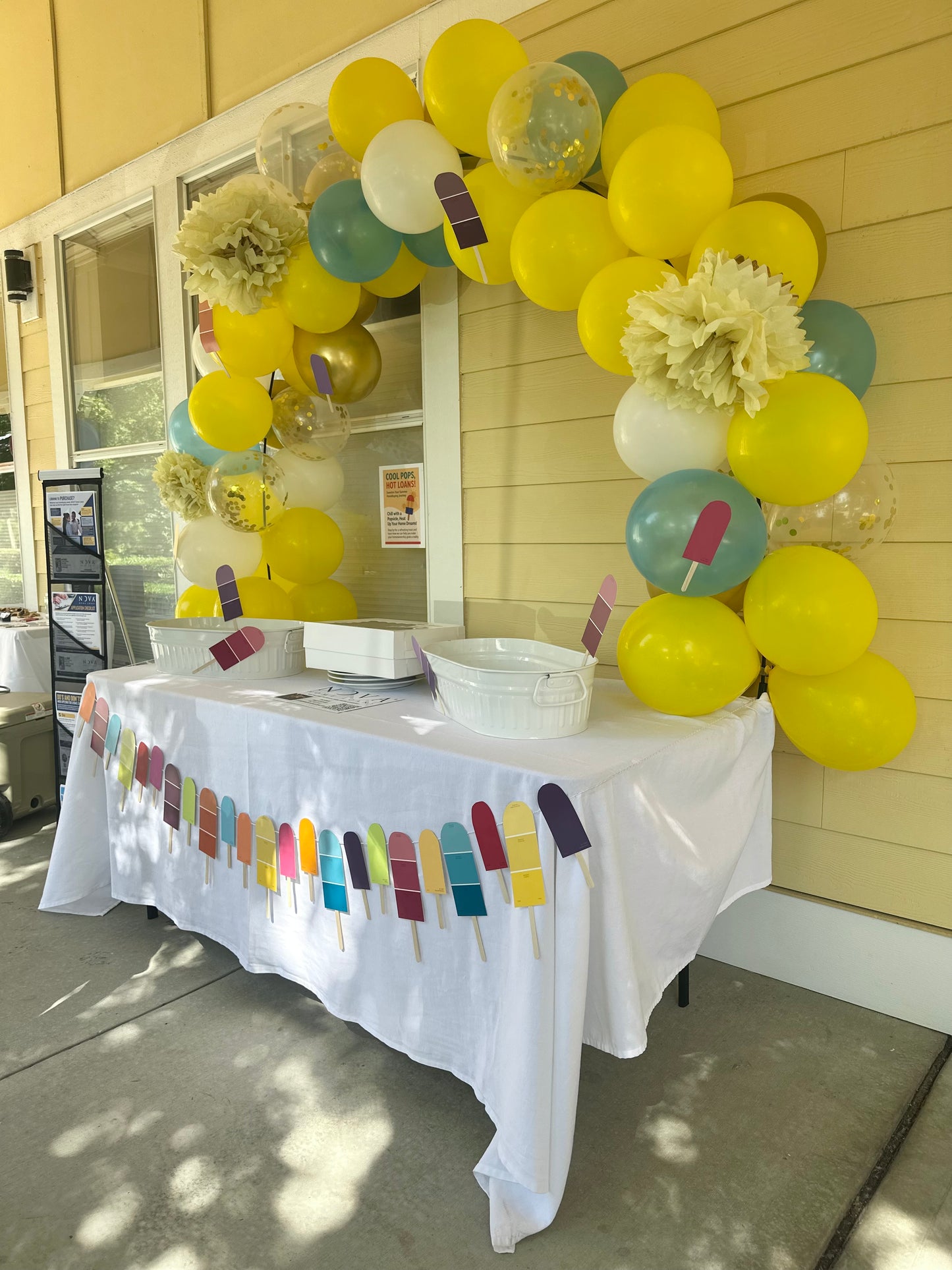 CUSTOM BALLON ARCH DECOR