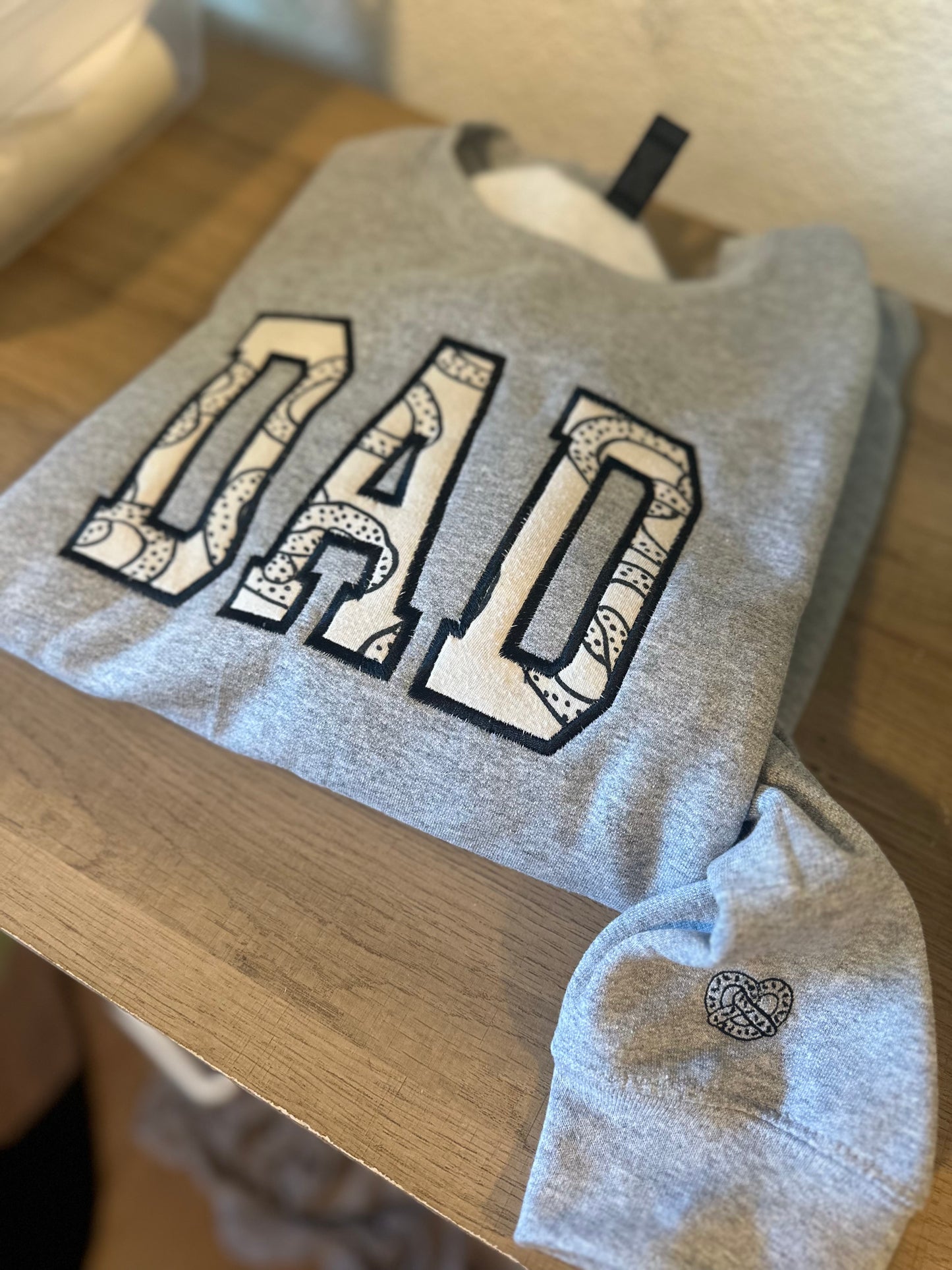 Custom embroidery appliqué crewnecks